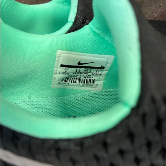 Nike Size 6 Green Glow Black Free Connect Running Shoes Slip On Athletic LB3-8 - Picture 6 of 6